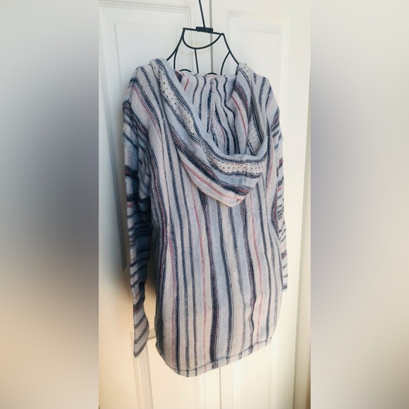 EUC American Eagle Outfitters Pullover - Picture 6 of 7